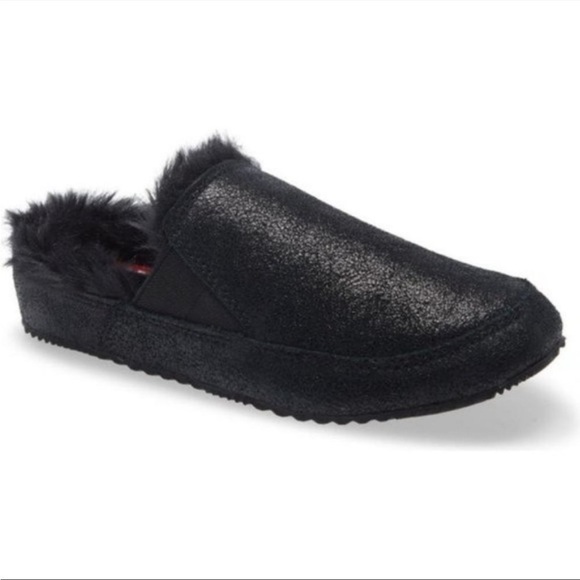 Sorel Shoes Sorel Goerrand Run Faux Fur Lined Slippers Poshmark